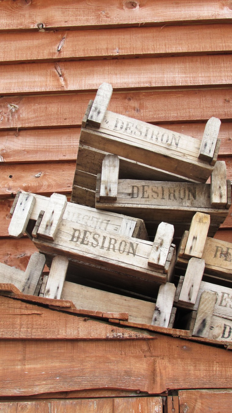 Crates